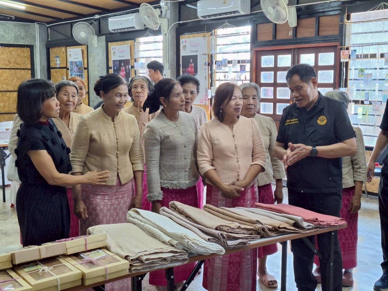 title - ผู้ตรวจราชการ ส.ป.ก. ประชุมตรวจราชการและติดตามความก้าวหน้าผลการดำเนินงานตามแผนการตรวจราชการของผู้ตรวจราชการสำนักงานการปฏิรูปที่ดินเพื่อเกษตรกรรม ประจำปีงบประมาณ พ.ศ. 2569 รอบที่ 1 เขตตรวจราชการที่ 10 จังหวัดหนองบัวลำภู 